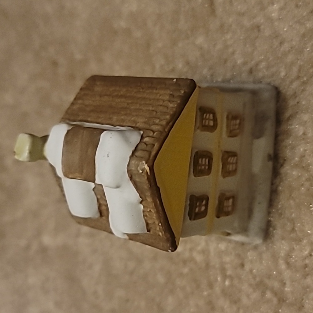 Vintage Porcelain Trinket Box House - Picture 3 of 6